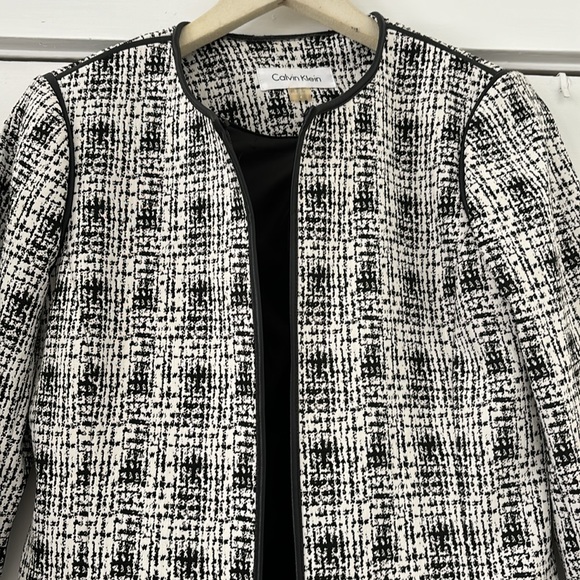 Calvin Klein Black and White Open Trench Coat Size 4 - Picture 2 of 8